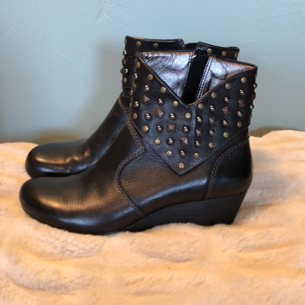 Taos Leather wedge boots Size 9 Mint condition - Picture 2 of 5
